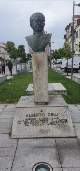 Physician and surgeon Alberto Cruz (2).png